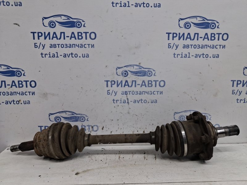 Привод задний Mitsubishi Pajero Wagon 1999-2006 3 3.2 Дизель 4M41 MR528647 Б/У