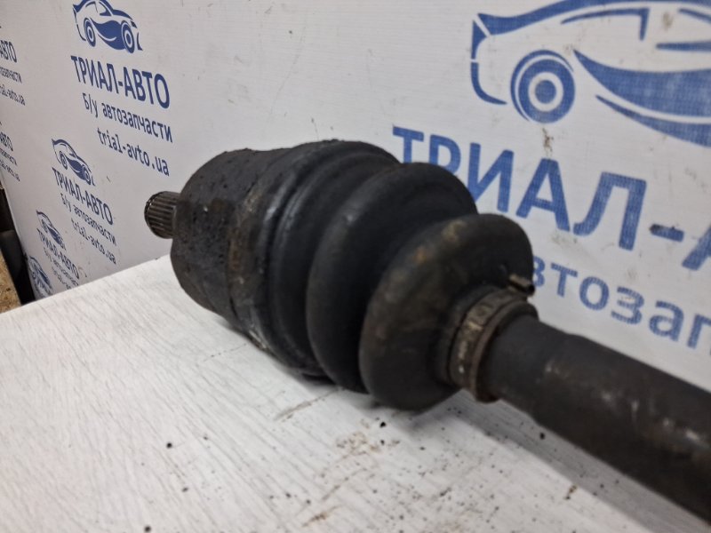 Привод передний правый МКПП Hyundai I30 FD 1.6 diesel D4FB