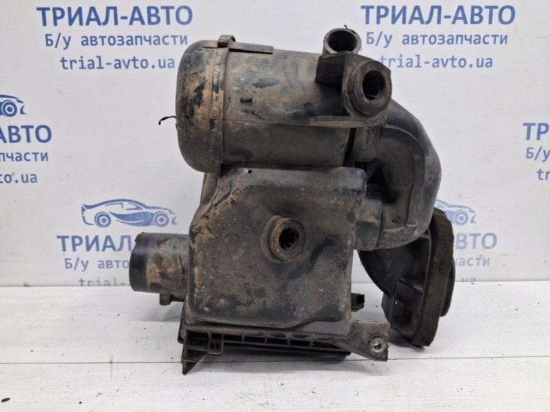 Корпус воздушного фильтра Nissan Navara D40 2.5 Diesel YD25DDTI