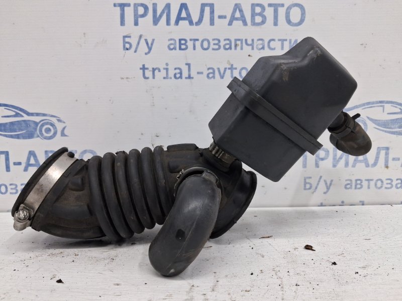Патрубок воздушного фильтра Nissan Qashqai 2006-2013 J10 2.0 Бензин MR20DE 16576JD200 Б/У