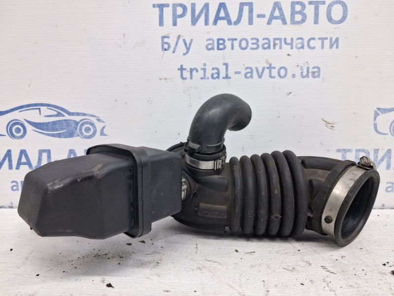 Патрубок воздушного фильтра Nissan Qashqai J10 2.0 Бензин MR20DE