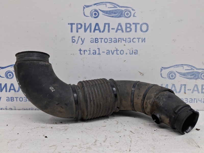 Патрубок воздушного фильтра Tucson 2004-2009 JM 2.0 diesel D4EA