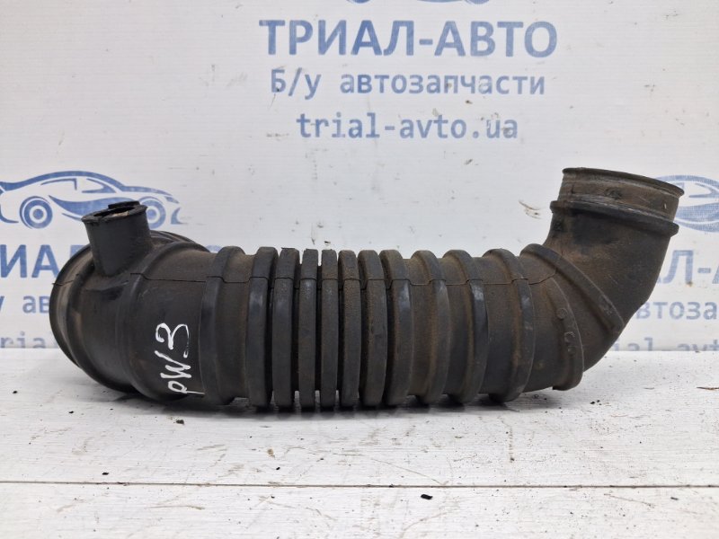 Патрубок воздушного фильтра Mitsubishi Pajero Wagon 1999-2006 3 3.2 Дизель 4M41 1505A195 Б/У