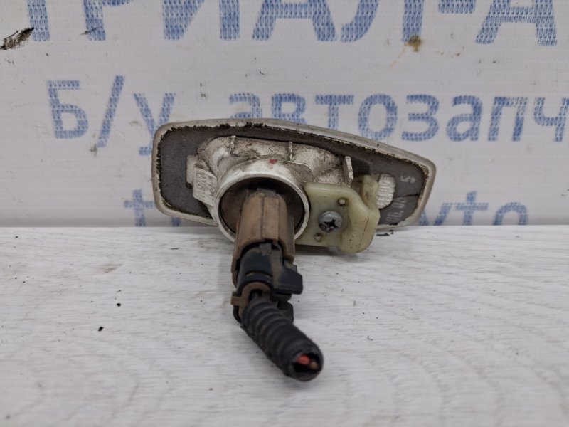 Повторитель поворотника Kia Sorento BL 2.5 diesel D4CB