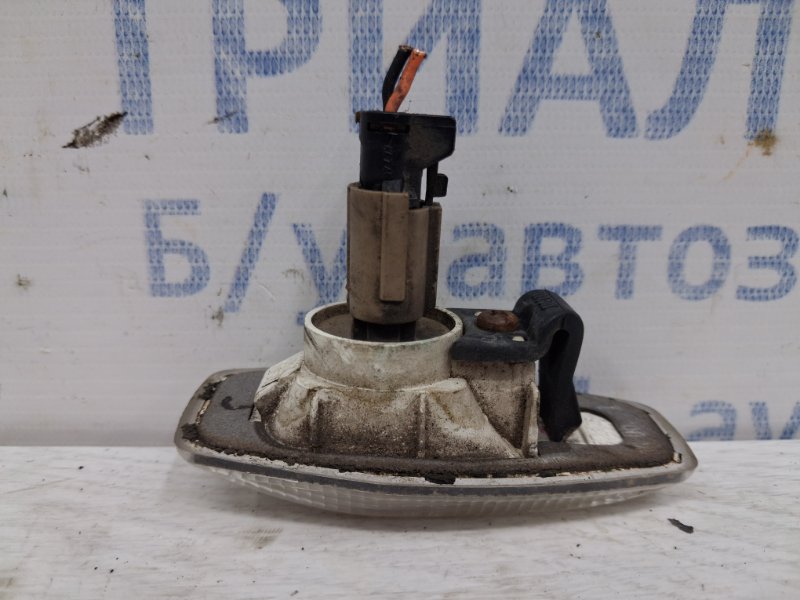 Повторитель поворотника Sorento 2002-2011 BL 2.5 diesel D4CB