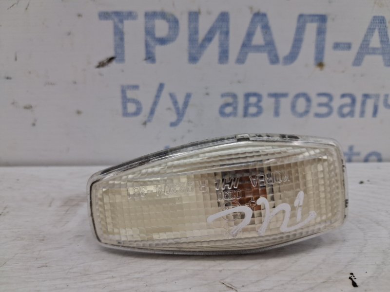 Повторитель поворотника Hyundai Tucson 2004-2009 JM 2.0 diesel D4EA 9230325500 Б/У