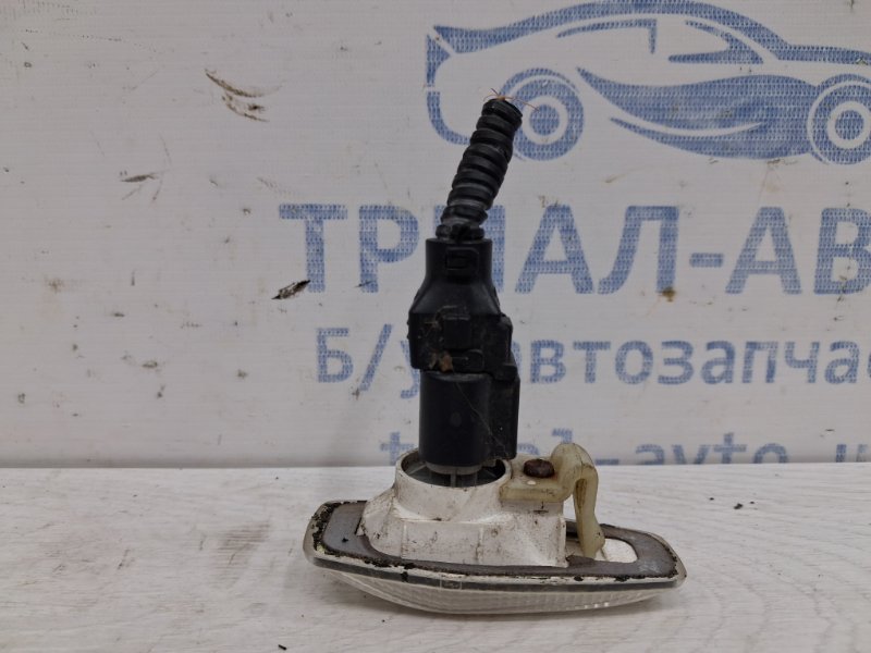 Повторитель поворотника Tucson 2004-2009 JM 2.0 diesel D4EA