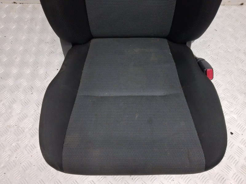 Сиденье переднее правое SX4 2006-2014 1 2.0 Бензин J20A