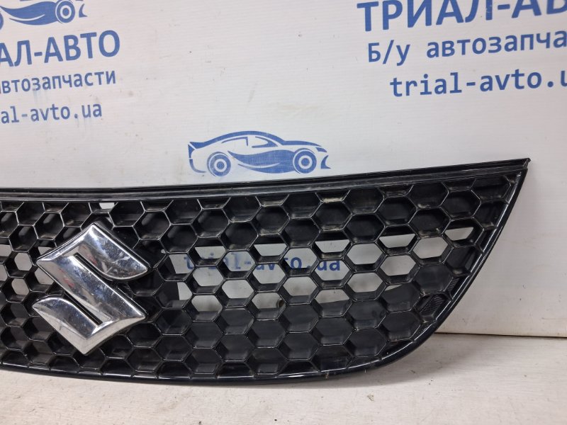 Решетка радиатора Suzuki SX4 1 2.0 Бензин J20A