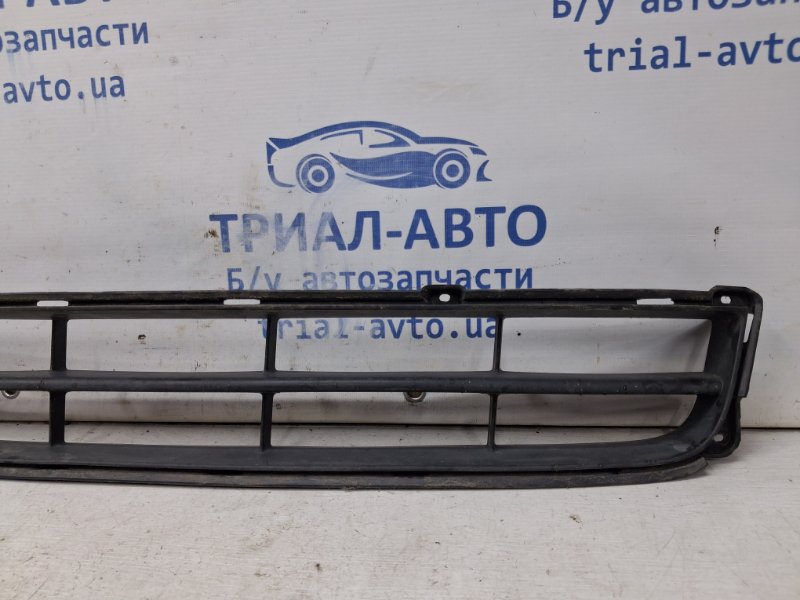 Решетка бампера центральная Suzuki SX4 1 2.0 Бензин J20A