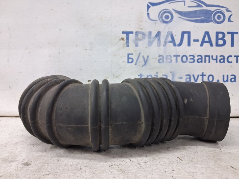 Патрубок воздушного фильтра Suzuki SX4 2006-2014 1 2.0 Бензин J20A 1376680J00 Б/У
