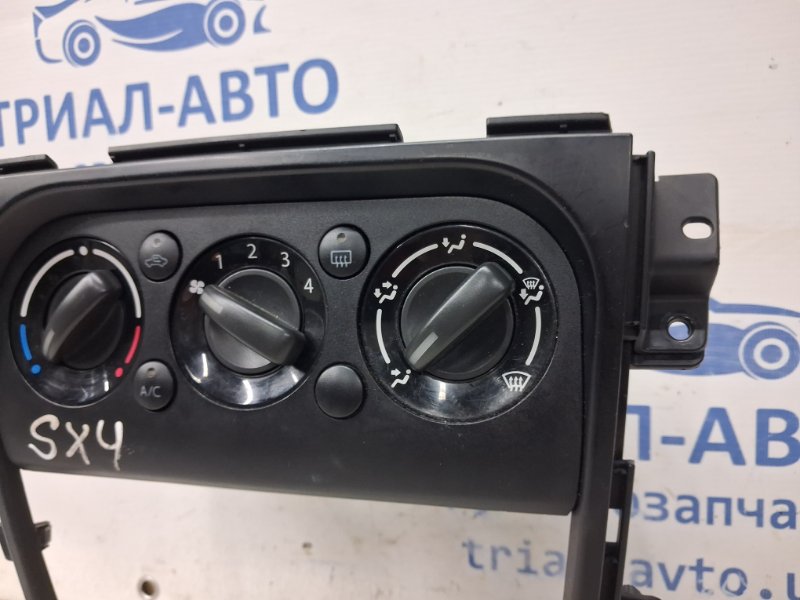 Блок управления кондиционером Suzuki SX4 1 2.0 Бензин J20A