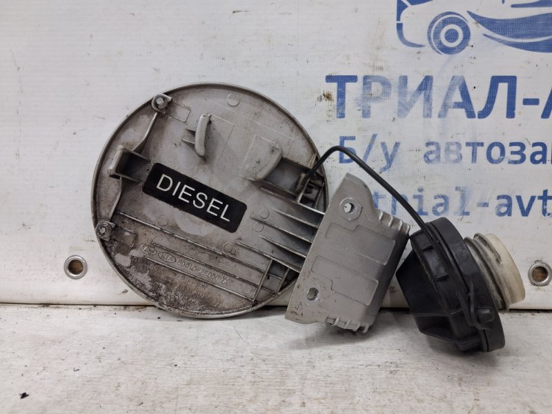 Лючок бака Tucson 2004-2009 JM 2.0 diesel D4EA Лючок бака Tucson 2004-2009 JM 2.0 diesel D4EA