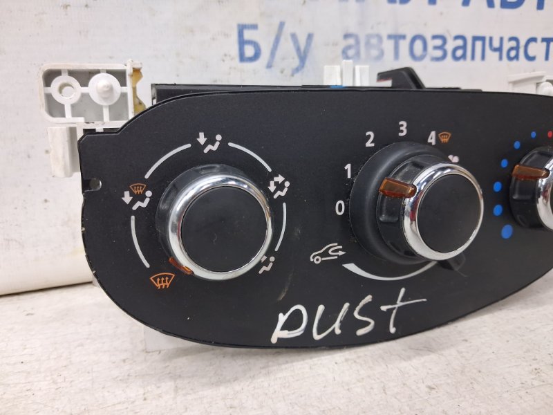 Блок управления кондиционером Duster 2010-2017 HS 1.5 Diesel K9K Блок управления кондиционером Duster 2010-2017 HS 1.5 Diesel K9K