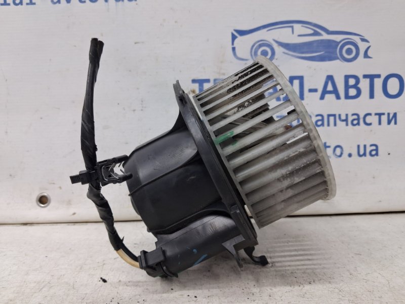 Моторчик печки Duster 2010-2017 HS 1.5 Diesel K9K Моторчик печки Duster 2010-2017 HS 1.5 Diesel K9K