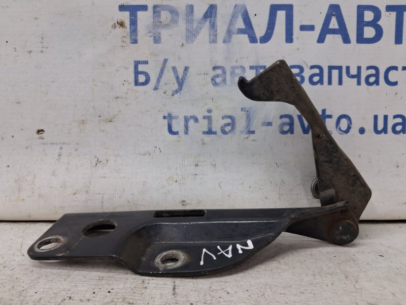 Запчасть петля капота левая Nissan Navara 2004-2015 D40 2.5 Diesel YD25DDTI 65401ZP00A Б/У Петля капота левая Nissan Navara 2004-2015 D40 2.5 Diesel YD25DDTI 65401ZP00A Б/У