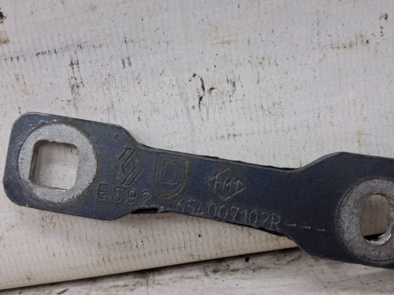 Петля капота правая Duster 2010-2017 HS 1.5 Diesel K9K Петля капота правая Duster 2010-2017 HS 1.5 Diesel K9K