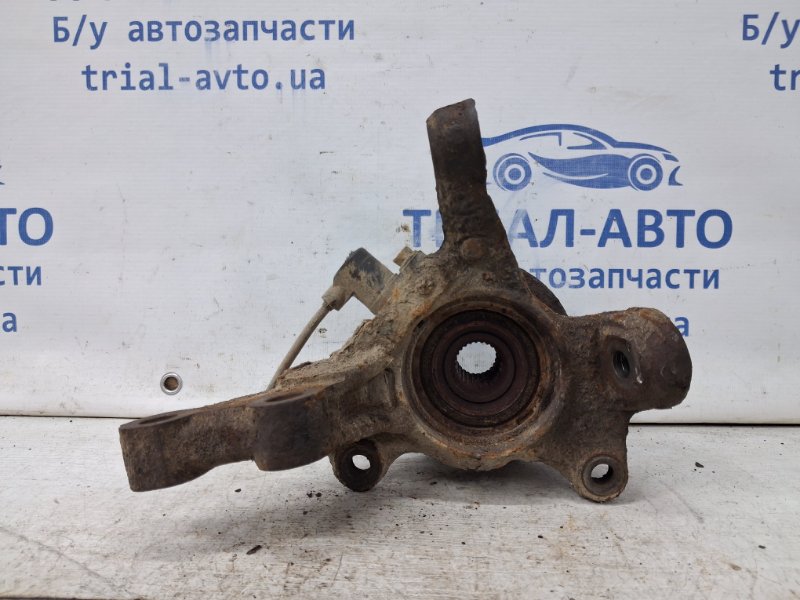 Кулак поворотный правый со ступицей Toyota Avensis 2002-2010 T25 1.8 бензин 1ZZFE 4321105051 Б/У