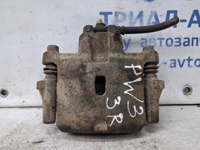 Суппорт задний правый Mitsubishi Pajero Wagon 1999-2006 3 3.2 Дизель 4M41 MR510542 Б/У