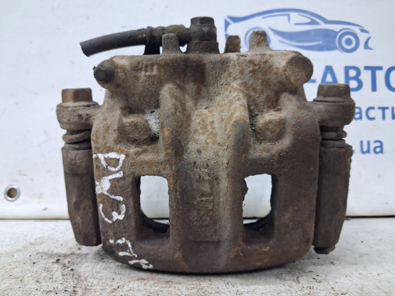 Суппорт передний правый Mitsubishi Pajero Wagon 1999-2006 3 3.2 Дизель 4M41 MR510538 Б/У