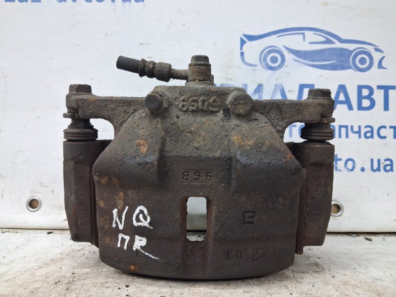 Запчасть суппорт передний правый Nissan Qashqai 2006-2013 J10 2.0 Бензин MR20DE 41001JD00A Б/У Суппорт передний правый Nissan Qashqai 2006-2013 J10 2.0 Бензин MR20DE 41001JD00A Б/У