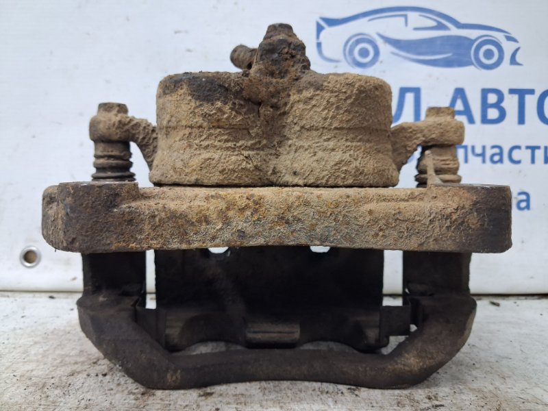 Суппорт передний правый Navara 2004-2015 D40 2.5 Diesel YD25DDTI Суппорт передний правый Navara 2004-2015 D40 2.5 Diesel YD25DDTI