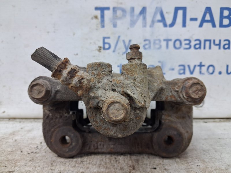 Суппорт задний левый Hyundai I30 FD 1.6 diesel D4FB Суппорт задний левый Hyundai I30 FD 1.6 diesel D4FB