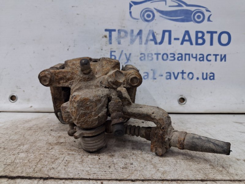 Суппорт задний левый Suzuki SX4 1 2.0 Бензин J20A