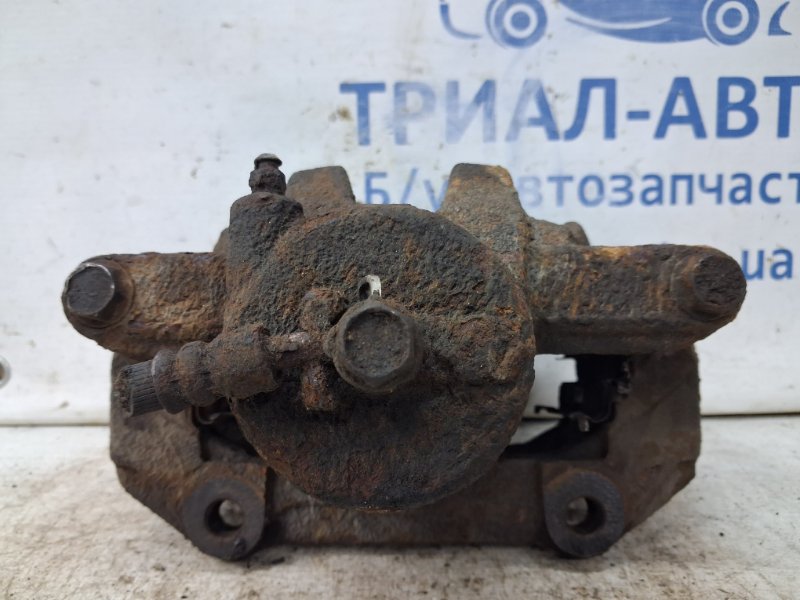 Суппорт передний правый Suzuki Grand Vitara JT 2.0 Бензин J20A