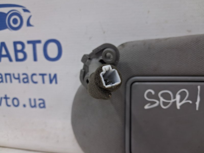 Козырек солнцезащитный левый Sorento 2002-2011 BL 2.5 diesel D4CB Козырек солнцезащитный левый Sorento 2002-2011 BL 2.5 diesel D4CB