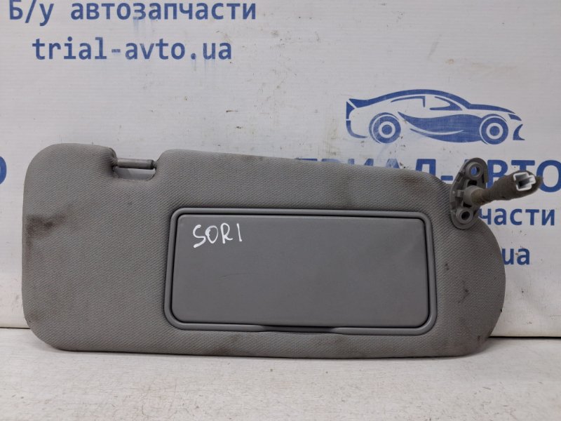 Запчасть козырек солнцезащитный правый Kia Sorento 2002-2011 BL 2.5 diesel D4CB 852023E050CY Б/У Козырек солнцезащитный правый Kia Sorento 2002-2011 BL 2.5 diesel D4CB 852023E050CY Б/У