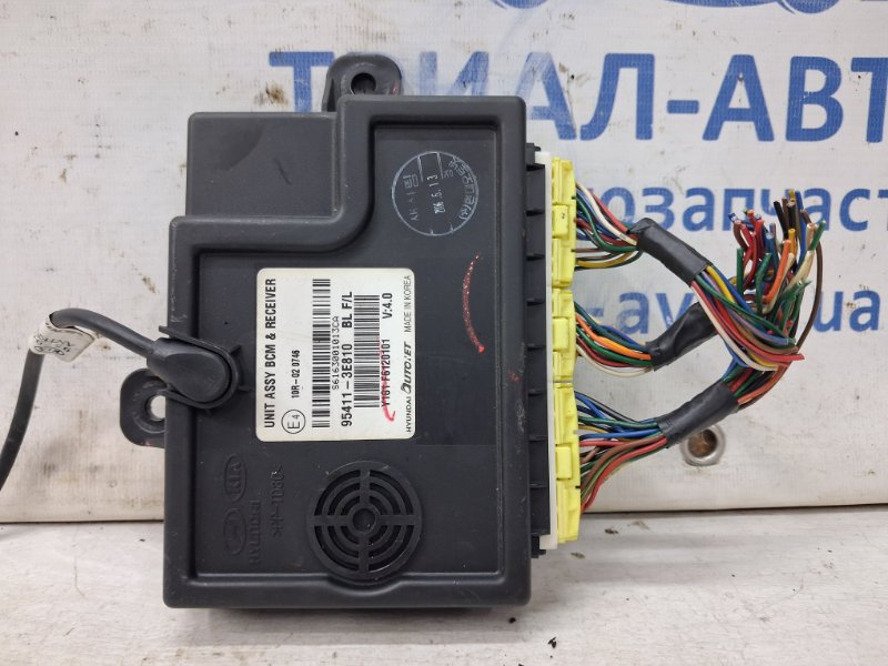 Блок комфорта Kia Sorento 2002-2011 BL 2.5 diesel D4CB 954113E810 Б/У