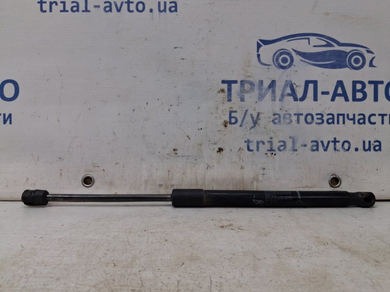Запчасть амортизатор крышки багажника Dacia Duster 2010-2017 HS 1.5 Diesel K9K 904520004R Б/У Амортизатор крышки багажника Dacia Duster 2010-2017 HS 1.5 Diesel K9K 904520004R Б/У