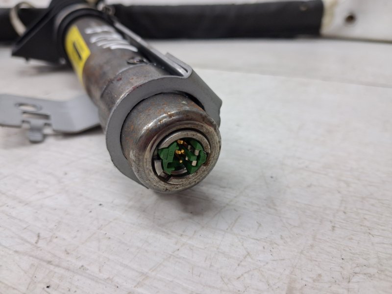 Airbag потолка(шторка) правый Nissan Qashqai J10 2.0 Бензин MR20DE Airbag потолка(шторка) правый Nissan Qashqai J10 2.0 Бензин MR20DE