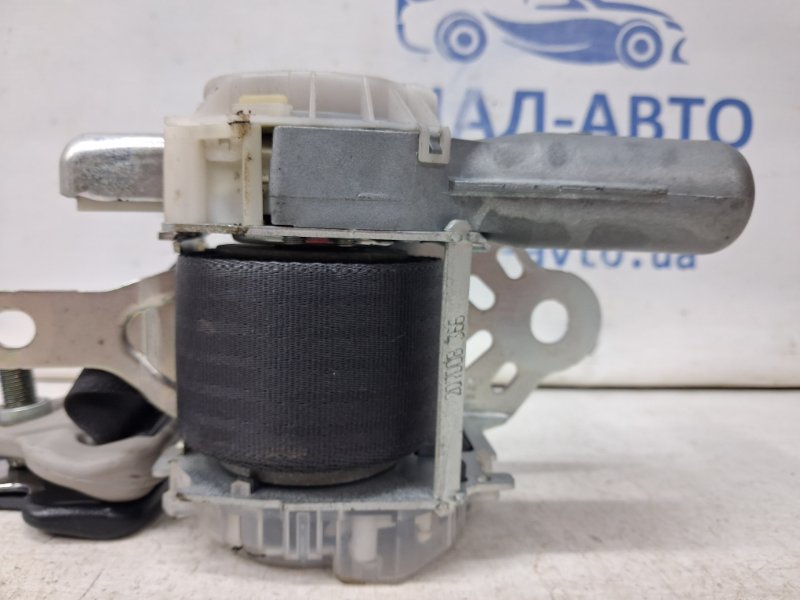 Ремень безопасности передний правый Suzuki SX4 1 2.0 Бензин J20A