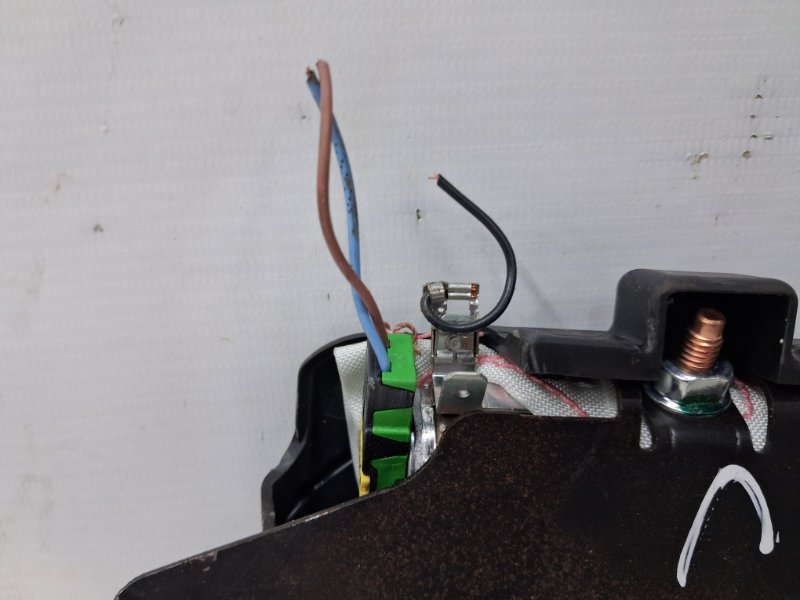 Подушка безопасности в кресло левая Nissan Navara D40 2.5 Diesel YD25DDTI Подушка безопасности в кресло левая Nissan Navara D40 2.5 Diesel YD25DDTI