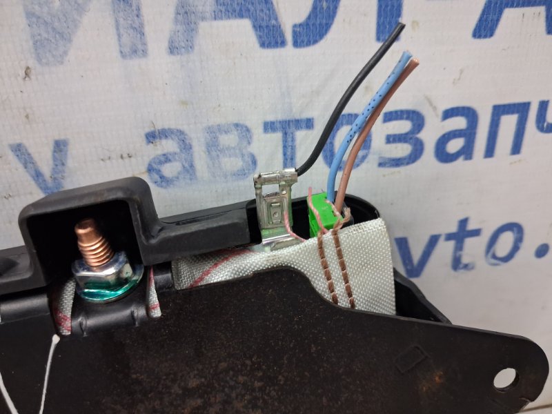 Подушка безопасности в кресло правая Nissan Navara D40 2.5 Diesel YD25DDTI Подушка безопасности в кресло правая Nissan Navara D40 2.5 Diesel YD25DDTI