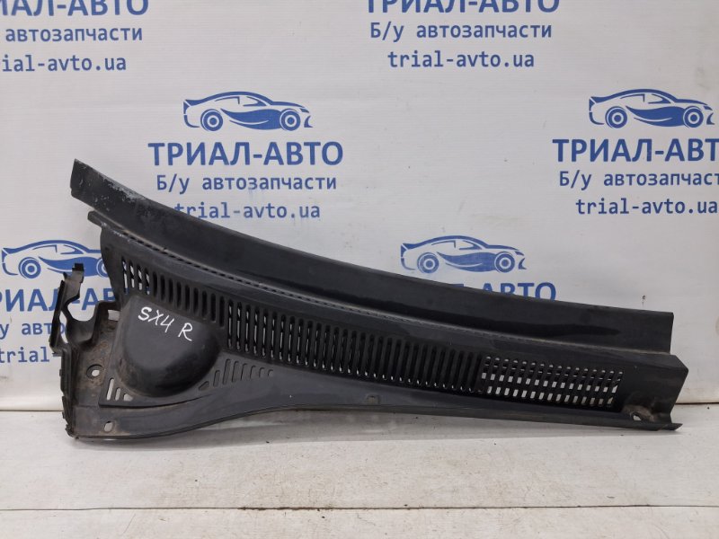 Дефлектор дворников правый Suzuki SX4 2006-2014 1 2.0 Бензин J20A 7233180J1 Б/У