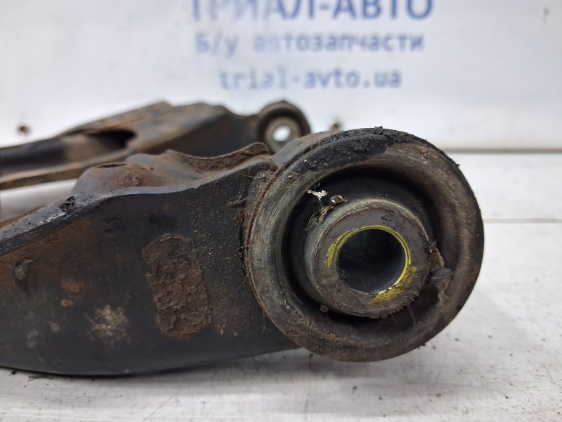 Рычаг передний верхний левый Nissan Navara D40 2.5 Diesel YD25DDTI Рычаг передний верхний левый Nissan Navara D40 2.5 Diesel YD25DDTI