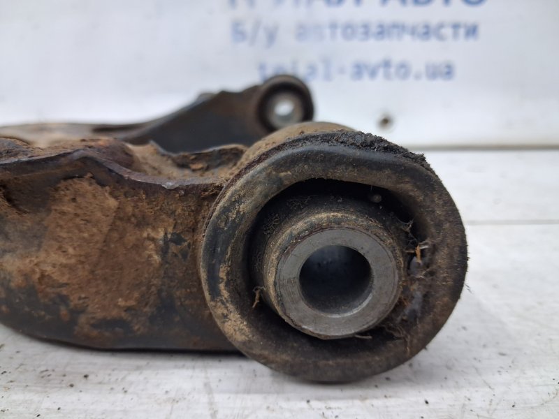 Рычаг передний верхний правый Navara 2004-2015 D40 2.5 Diesel YD25DDTI Рычаг передний верхний правый Navara 2004-2015 D40 2.5 Diesel YD25DDTI