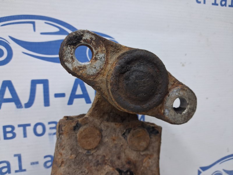 Рычаг левый Hyundai Tucson JM 2.0 diesel D4EA Рычаг левый Hyundai Tucson JM 2.0 diesel D4EA