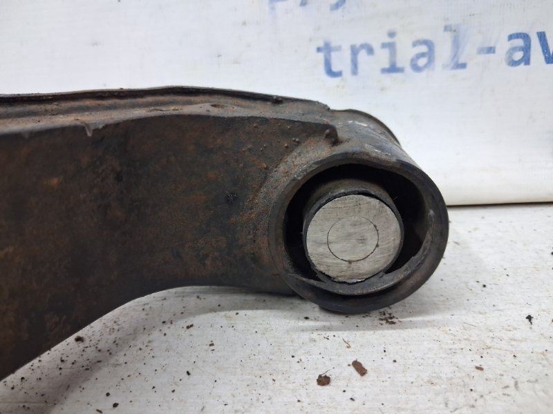 Рычаг передний нижний левый Nissan Navara D40 2.5 Diesel YD25DDTI Рычаг передний нижний левый Nissan Navara D40 2.5 Diesel YD25DDTI