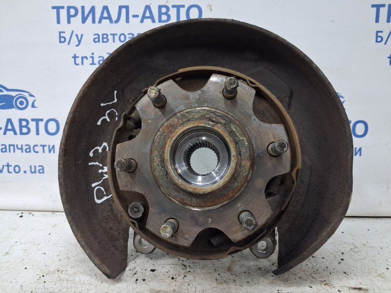 Цапфа задняя левая Pajero Wagon 1999-2006 3 3.2 Дизель 4M41