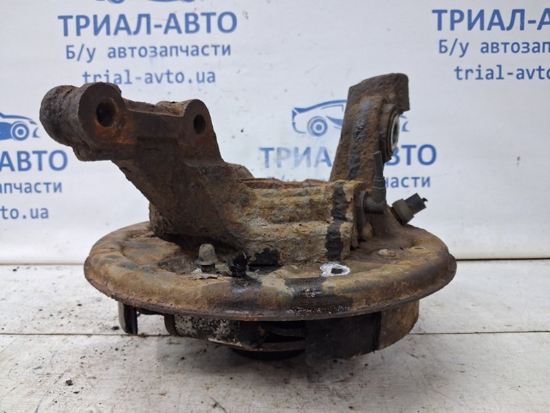 Цапфа задняя правая Dacia Duster HS 1.5 Diesel K9K Цапфа задняя правая Dacia Duster HS 1.5 Diesel K9K