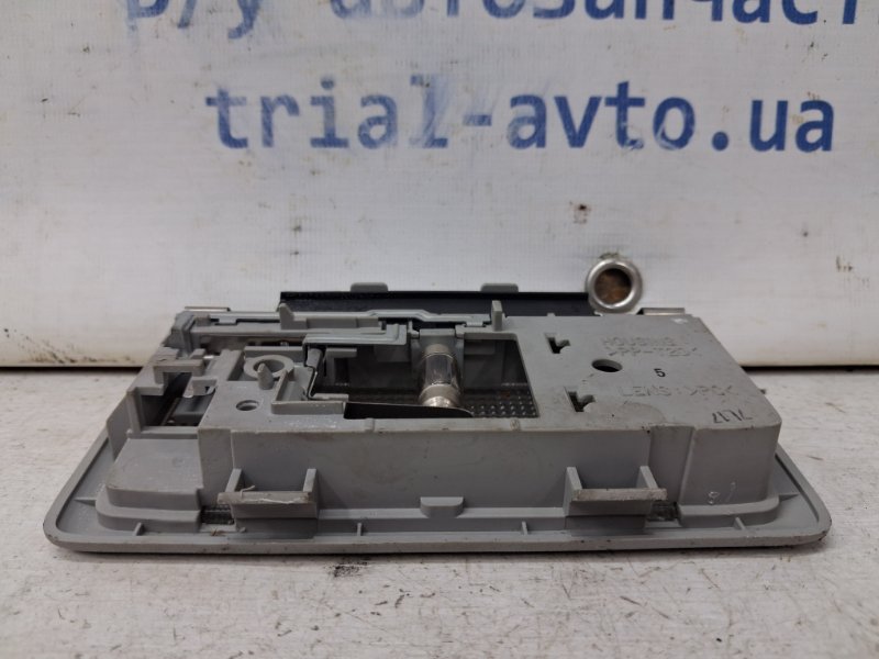 Плафон задний Suzuki SX4 1 2.0 Бензин J20A Плафон задний Suzuki SX4 1 2.0 Бензин J20A