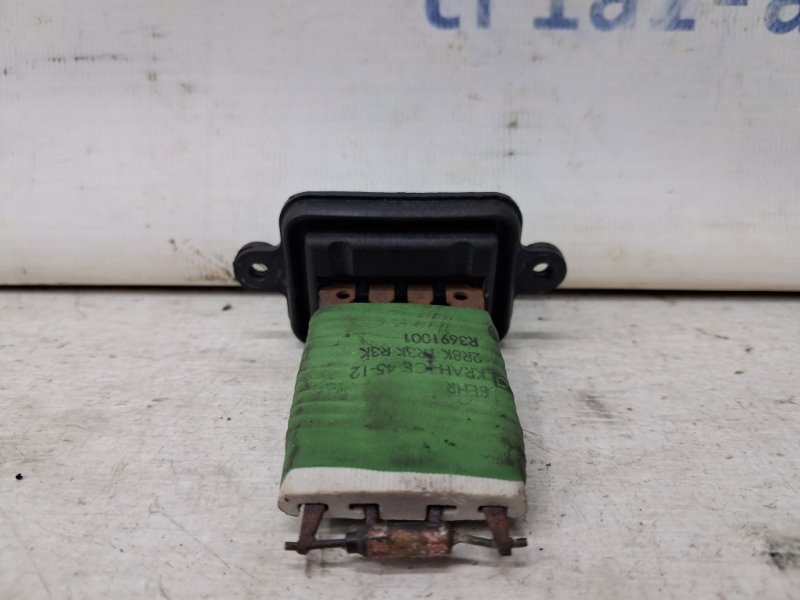 Резистор печки Duster 2010-2017 HS 1.5 Diesel K9K Резистор печки Duster 2010-2017 HS 1.5 Diesel K9K