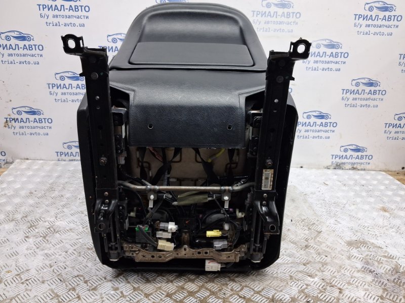 Сиденье переднее правое RX 350 2003-2009 XU30 3.5 Бензин 2GRFE Сиденье переднее правое RX 350 2003-2009 XU30 3.5 Бензин 2GRFE