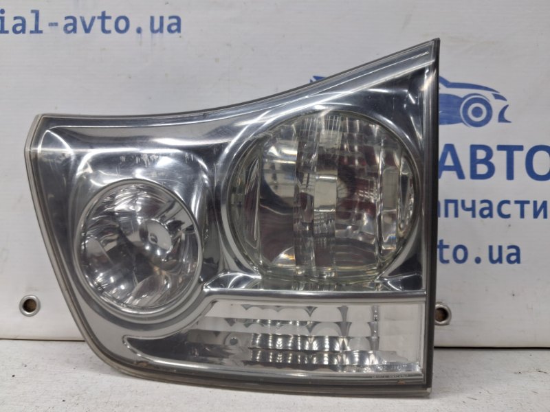 Фонарь задний внутренний правый Lexus RX 350 2003-2009 XU30 3.5 Бензин 2GRFE 815800E010 Б/У