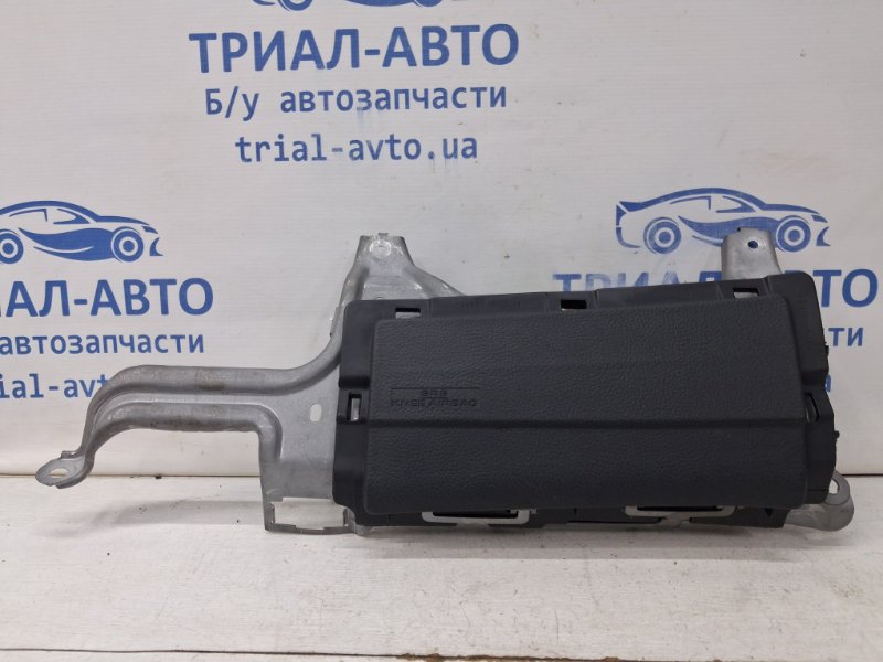 Запчасть подушка в колени Lexus RX 350 2003-2009 XU30 3.5 Бензин 2GRFE 739000E010C0 Б/У Подушка в колени Lexus RX 350 2003-2009 XU30 3.5 Бензин 2GRFE 739000E010C0 Б/У