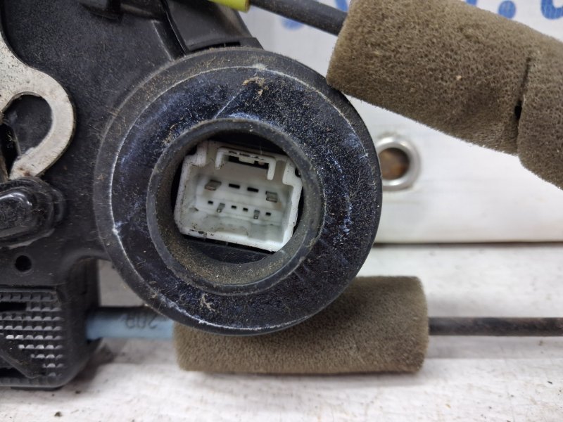 Замок двери задний левый RX 350 2003-2009 XU30 3.5 Бензин 2GRFE Замок двери задний левый RX 350 2003-2009 XU30 3.5 Бензин 2GRFE